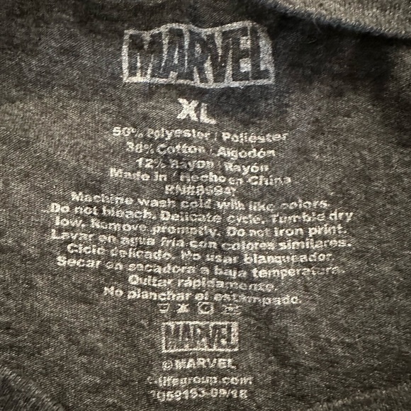 (2) Superhero tshirts - Picture 3 of 8